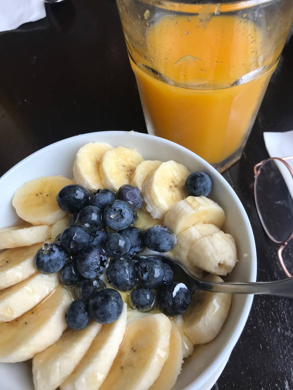 Angelica`s Coffee Shop | restaurant | 424 Church Ave, Brooklyn, NY 11218, USA | 3474425226 OR +1 347-442-5226