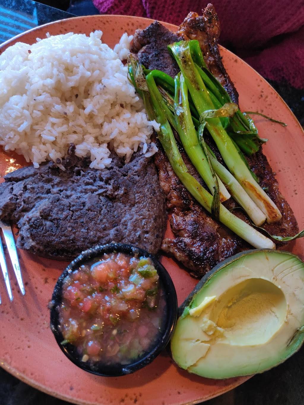 Mi Tierra | restaurant | 585 Moody St, Waltham, MA 02453, USA | 7818945676 OR +1 781-894-5676