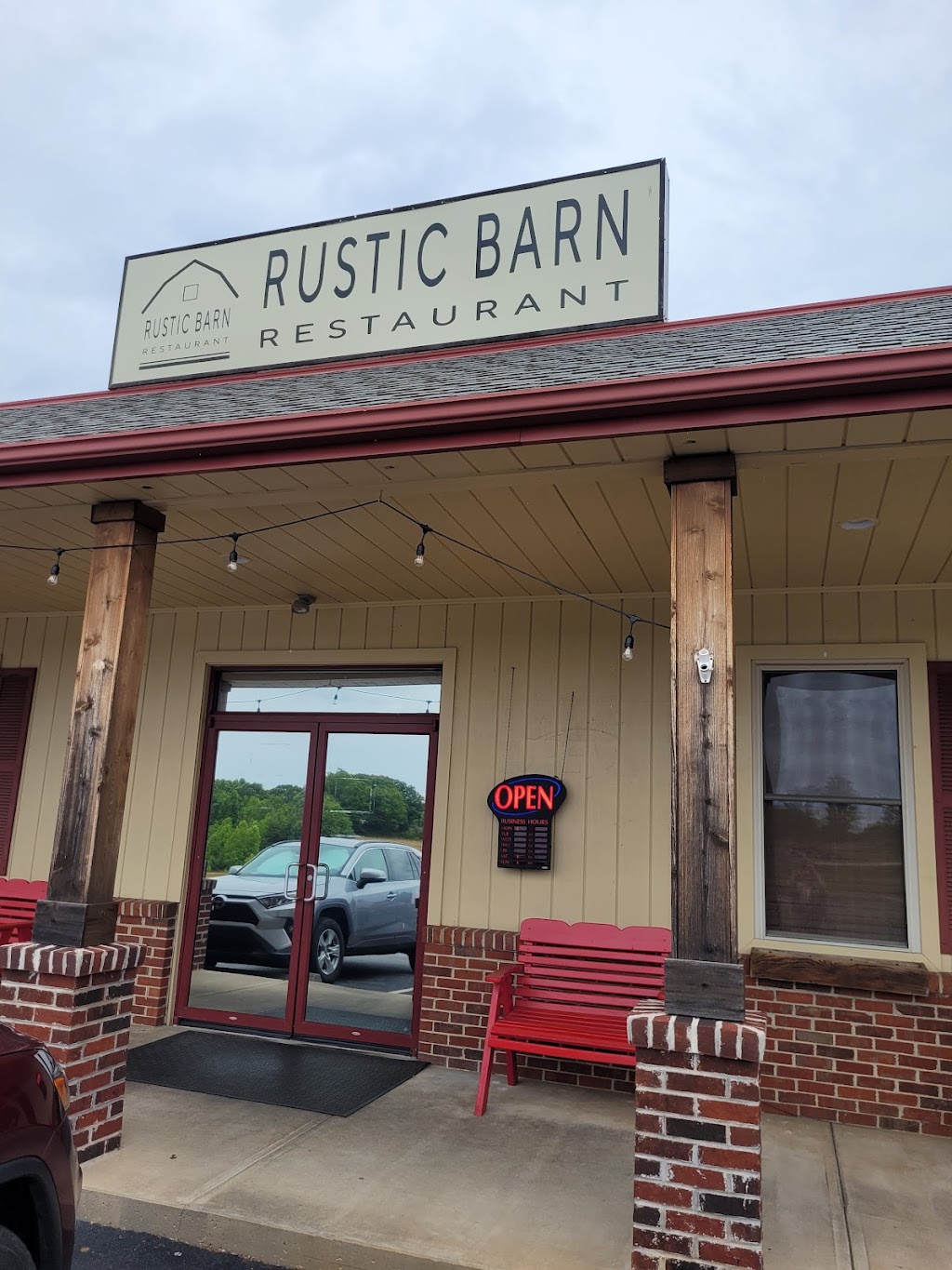 Rustic Barn Restaurant | restaurant | 10372 Martinsville Hwy, Danville, VA 24541, USA | 9543831565 OR +1 954-383-1565