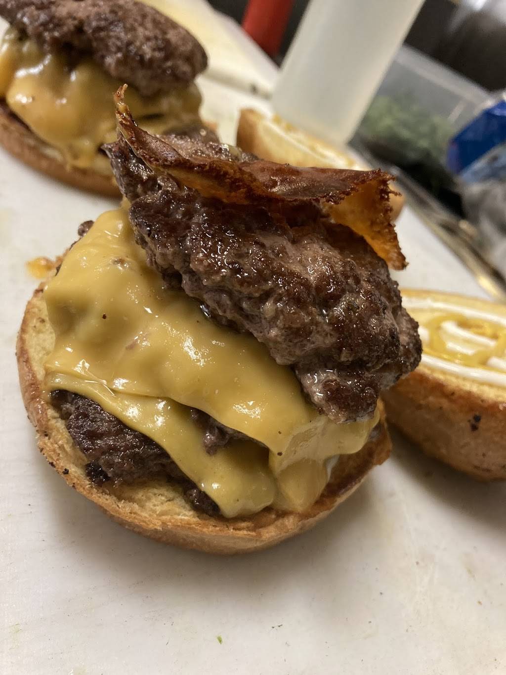 707 Backyard BBQ & Café | restaurant | 3001 Bayshore Rd, Benicia, CA 94510, USA | 7077451154 OR +1 707-745-1154