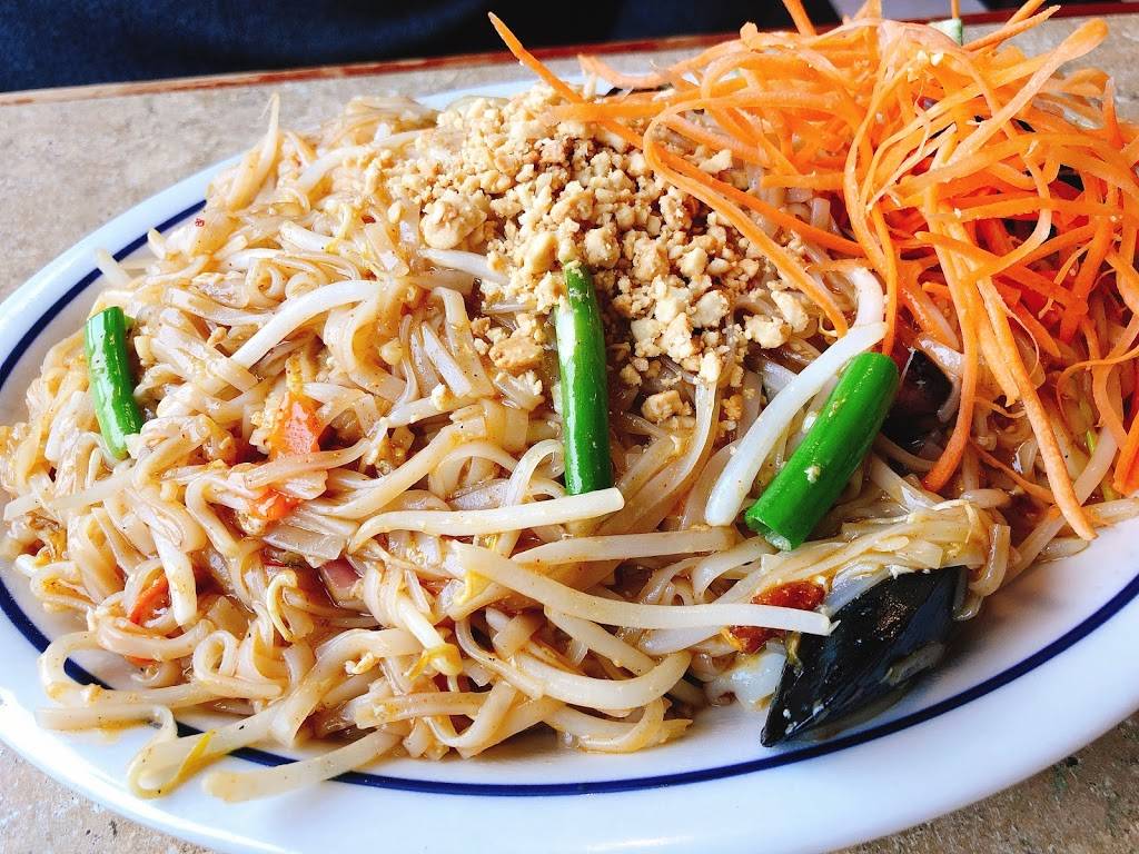 Somsiri Thai | restaurant | 506 W Railroad Ave, Shelton, WA 98584, USA | 3604266770 OR +1 360-426-6770