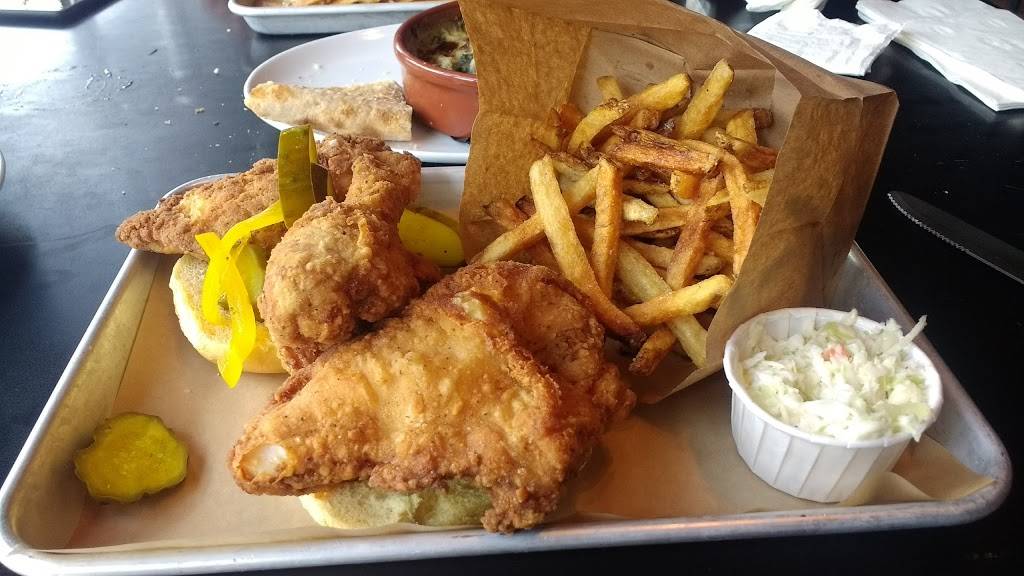 Rosie OGradys | night club | 279 W Nine Mile Rd, Ferndale, MI 48220, USA | 2485919163 OR +1 248-591-9163