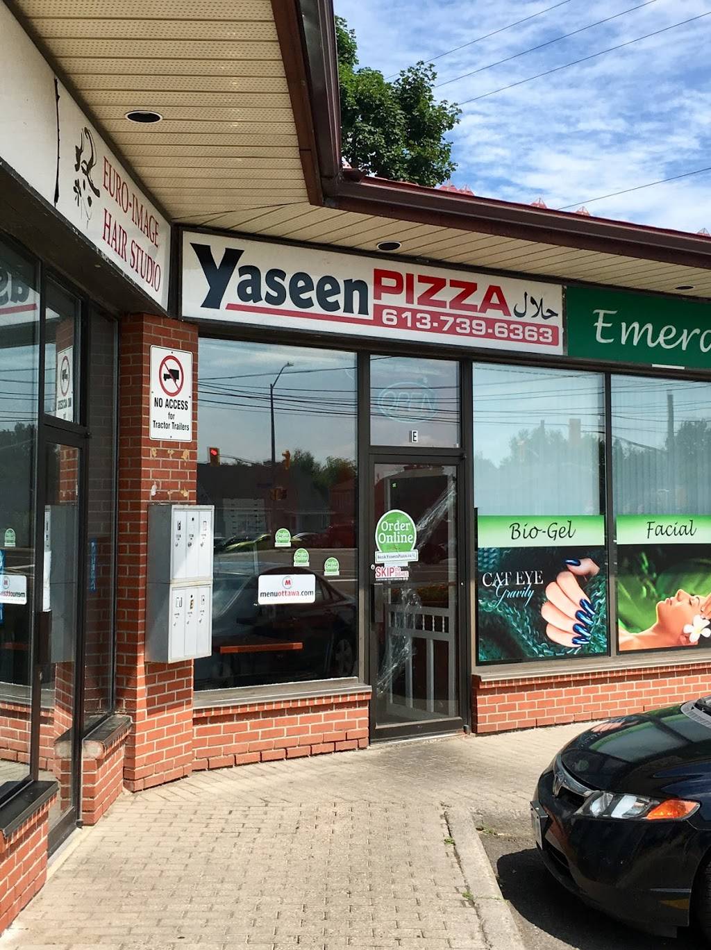 Yaseen Pizza | restaurant | 2895 Bank St, Gloucester, ON K1T 1N2, Canada | 6137396363 OR +1 613-739-6363