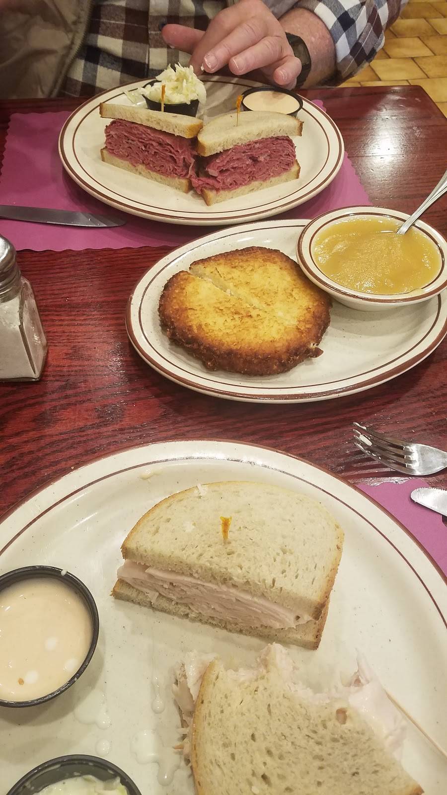 Fred & Murrys Kosher Deli | restaurant | 4345 U.S. 9, Freehold, NJ 07728, USA | 7324623343 OR +1 732-462-3343