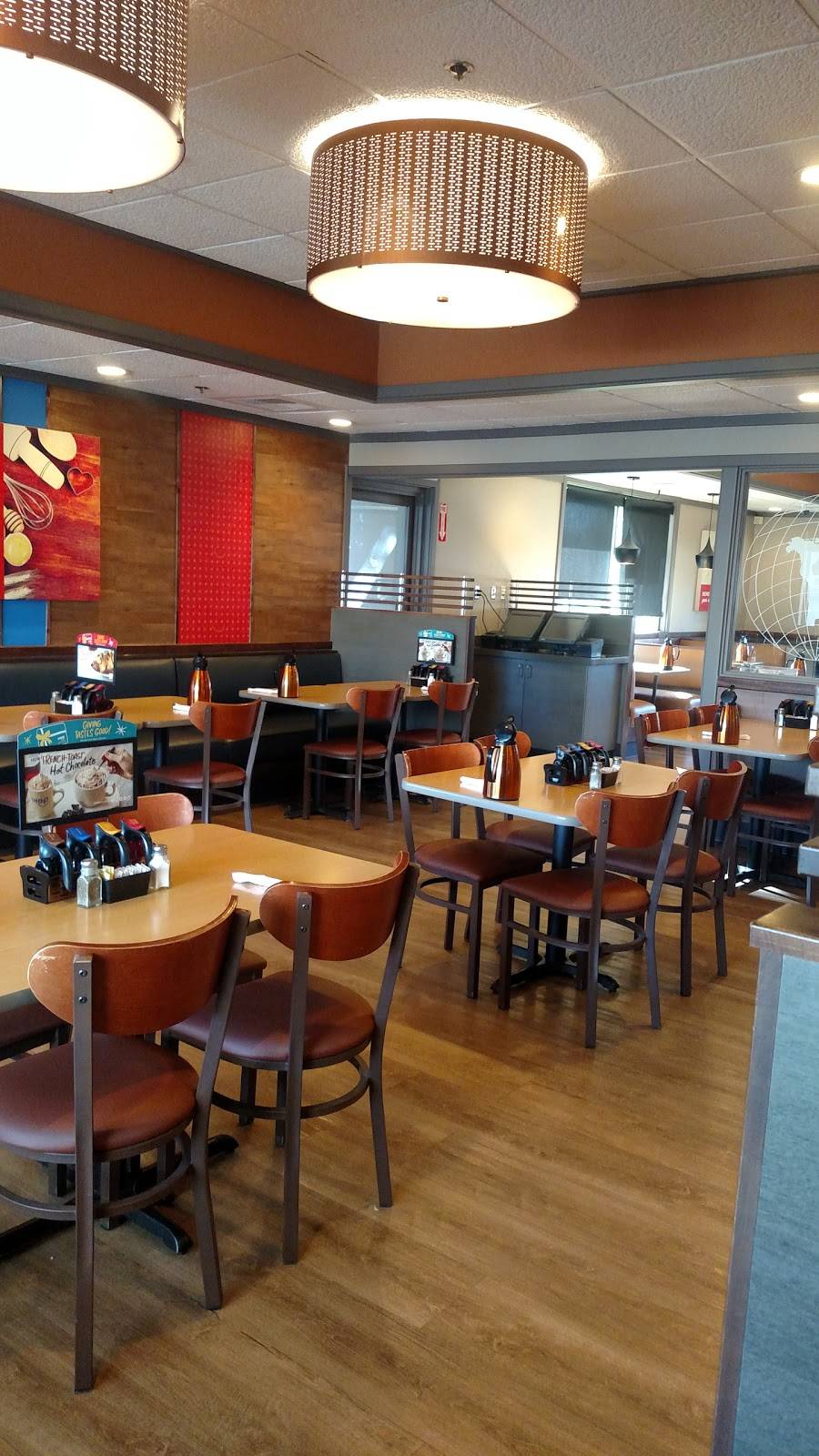 IHOP | restaurant | 34199 Monterey Ave, Rancho Mirage, CA 92270, USA | 7607705686 OR +1 760-770-5686