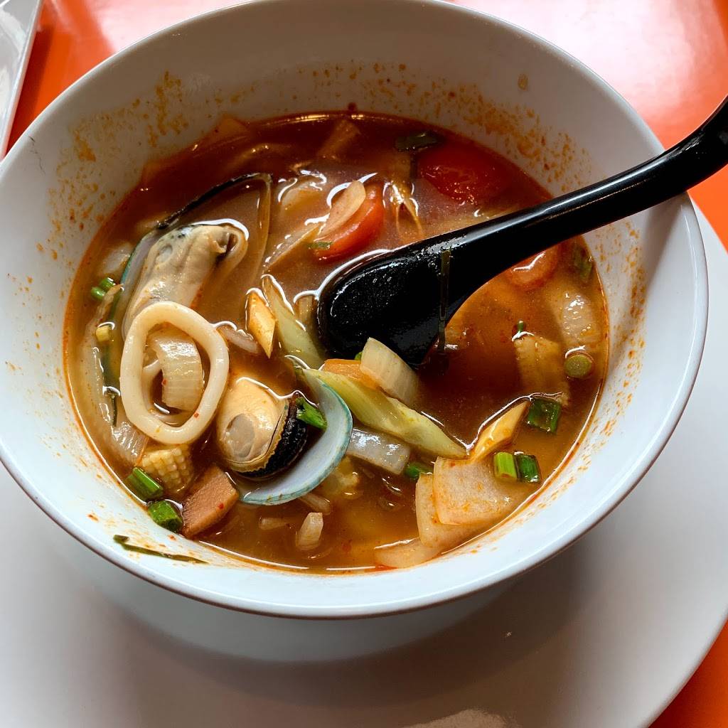 Thaiphoon Bistro | restaurant | 301 Glenwood Ave #190, Raleigh, NC 27603, USA | 9197204034 OR +1 919-720-4034