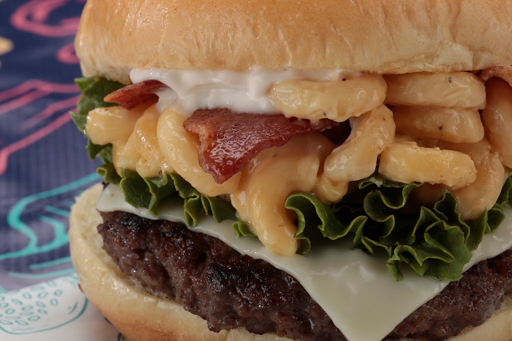 Yoyos Burgers | restaurant | 12161 SW 152nd St, Miami, FL 33177, USA | 7868423393 OR +1 786-842-3393