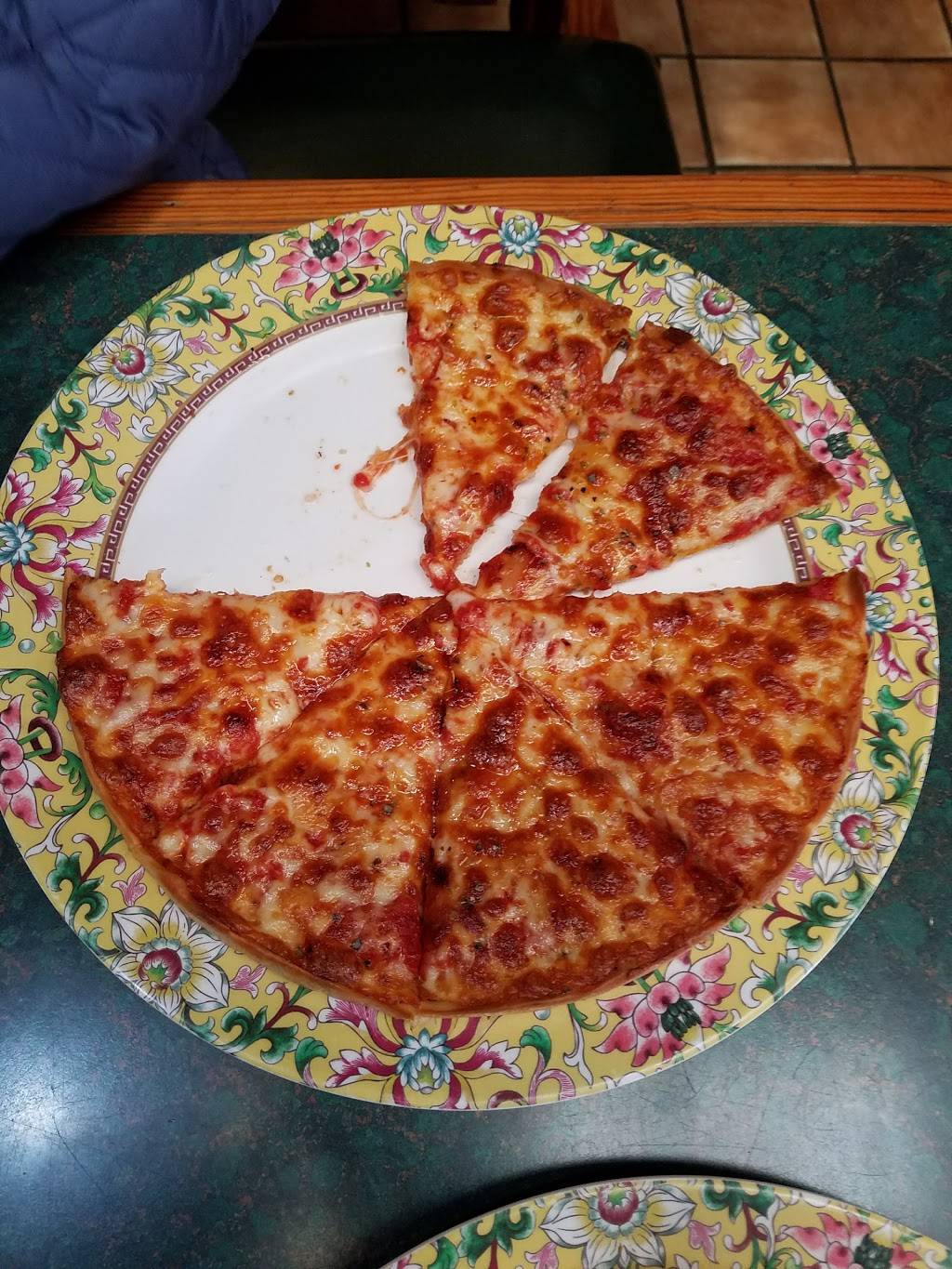 Spencers Pizza | restaurant | 123 Centre Ave, Abington, MA 02351, USA | 7818712823 OR +1 781-871-2823