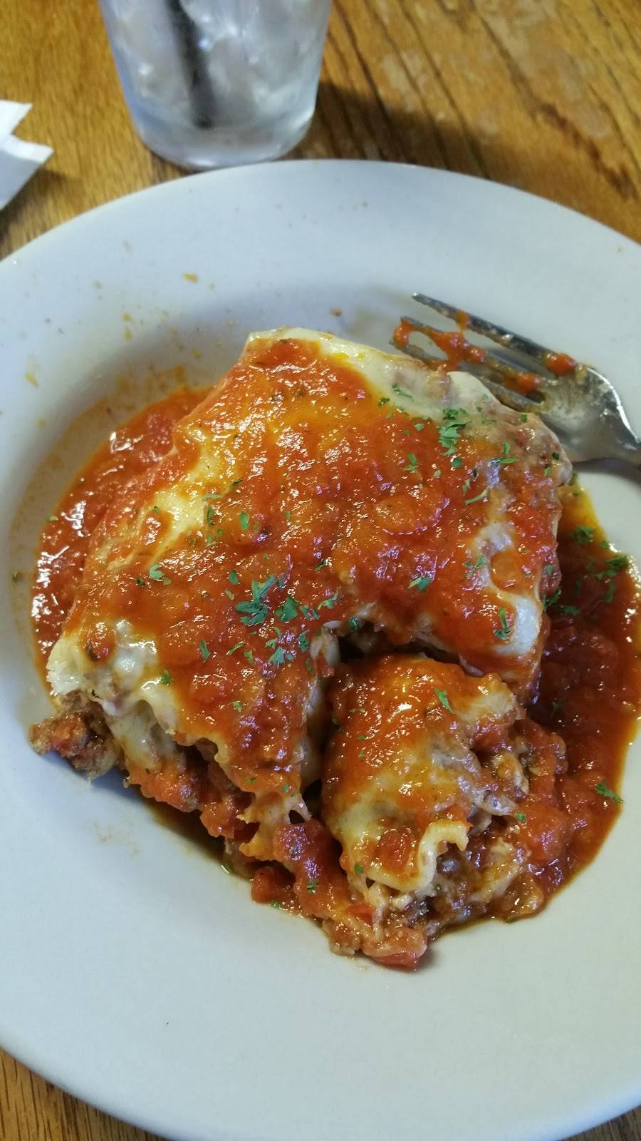 NeeNees | restaurant | 324 Main St, Warsaw, MO 65355, USA | 6604384421 OR +1 660-438-4421