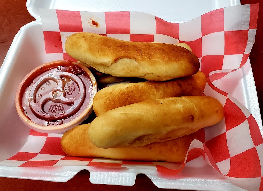 Mikes Cafe & Pizzeria | restaurant | 3 E Hwy 61, Esko, MN 55733, USA | 2188796633 OR +1 218-879-6633