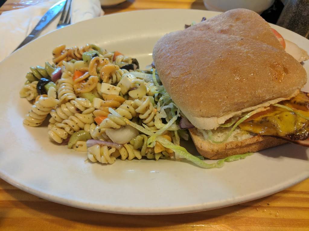 Picnic Basket Restaurant | meal delivery | W329 N4492 Lakeland Dr, Nashotah, WI 53058, USA | 2623676288 OR +1 262-367-6288