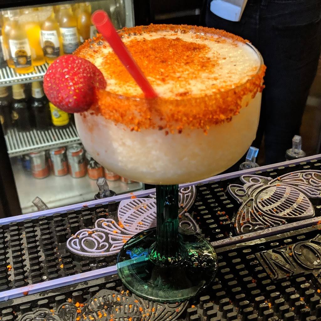 La Fuente Restaurante Bar & Grill | restaurant | 2256 Colorado Blvd #105, Los Angeles, CA 90041, USA | 3232584303 OR +1 323-258-4303