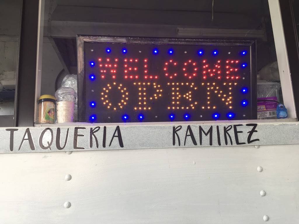 Taqueria Ramirez | restaurant | 2409 W Trapnell Rd, Plant City, FL 33566, USA | 8134589798 OR +1 813-458-9798