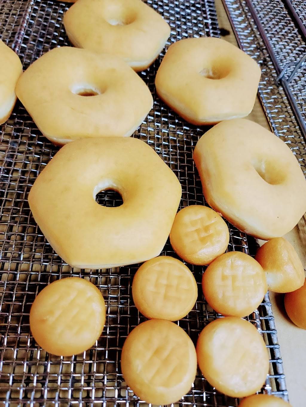 Grace Donuts | bakery | 4901 Hwy114 #104, Northlake, TX 76262, USA | 8176879114 OR +1 817-687-9114