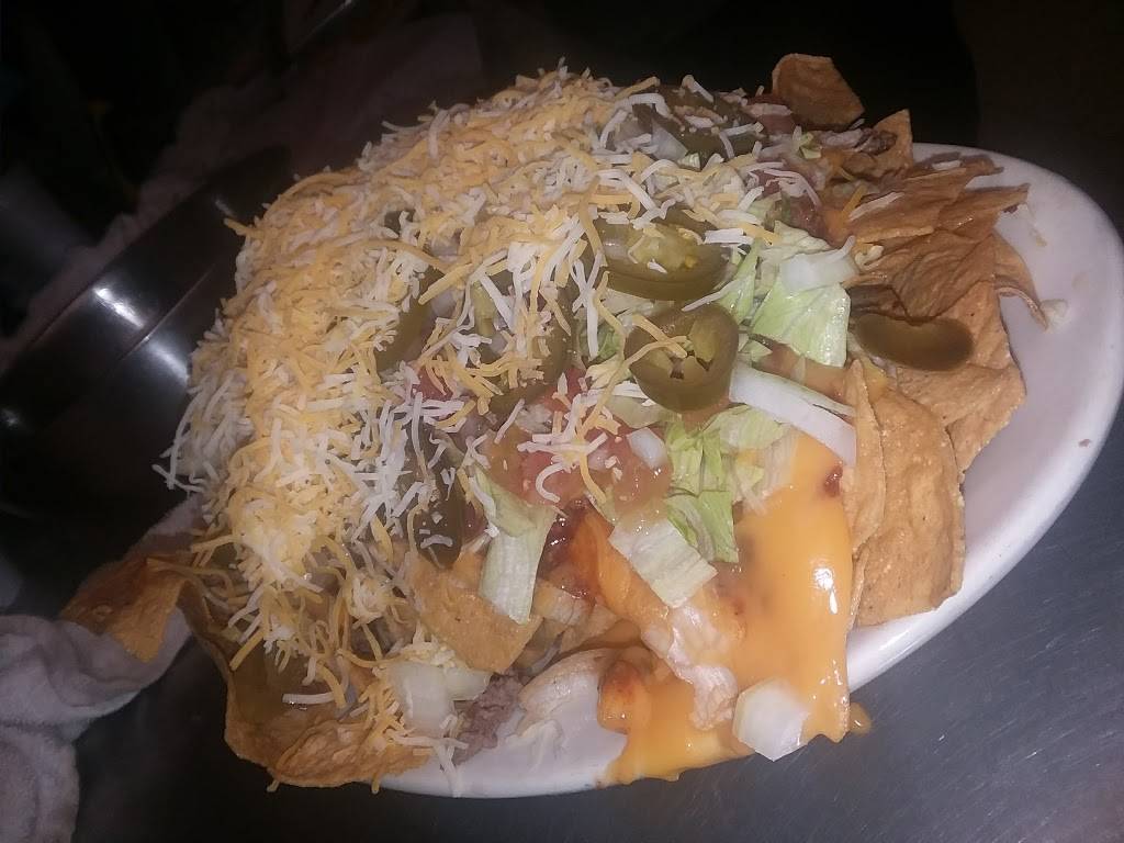 Nortons Sports Bar | restaurant | 1824 Main St, Dunedin, FL 34698, USA | 7277331840 OR +1 727-733-1840