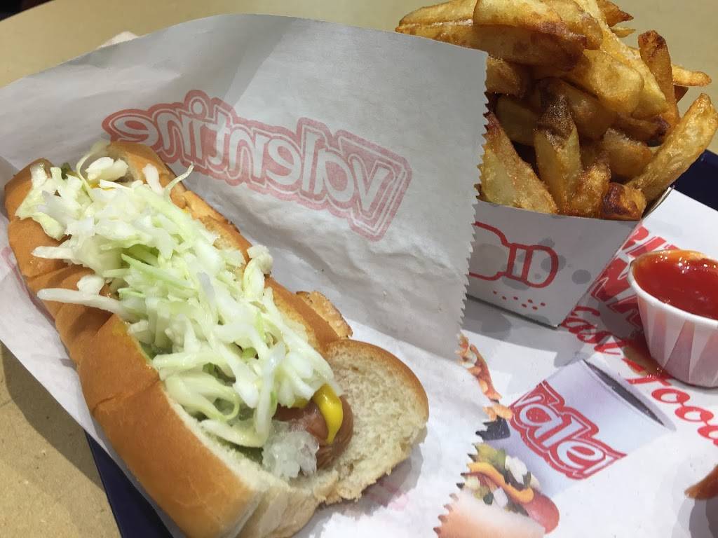 Valentine | restaurant | 900 Boulevard Grignon, Saint-Jérôme, QC J7Y 3S7, Canada | 4505044840 OR +1 450-504-4840