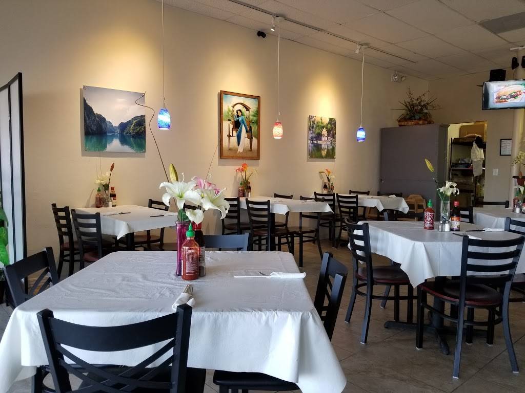 Pho Fresh | restaurant | 15271 McGregor Blvd, Fort Myers, FL 33908, USA | 2396896022 OR +1 239-689-6022