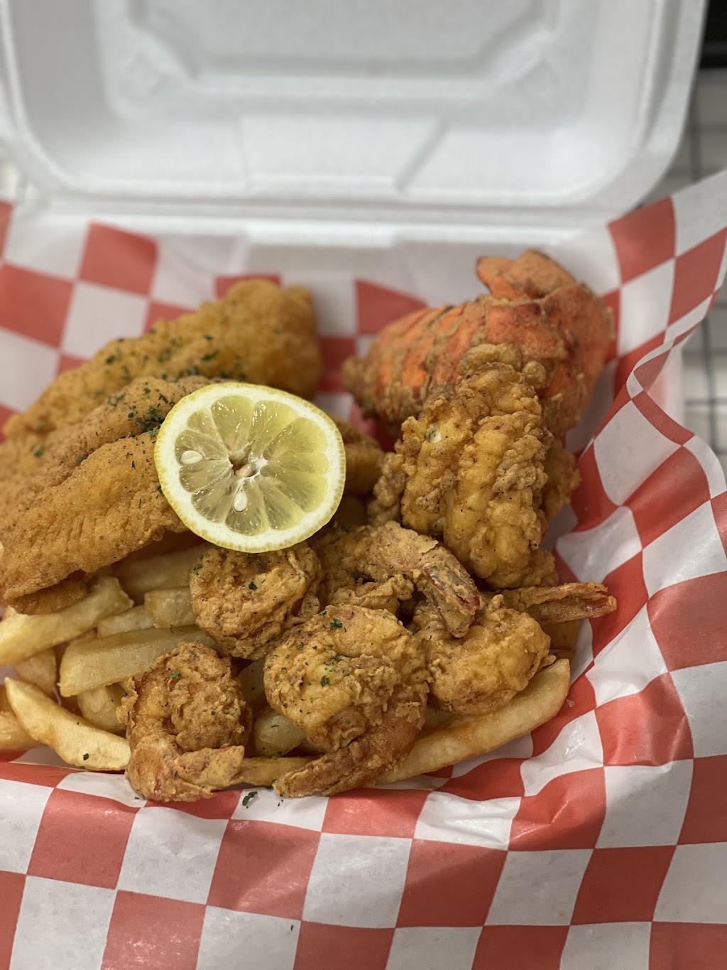 Mama Jane Seafood & Creole Kitchen | restaurant | 1996 Sylvan Rd SW, Atlanta, GA 30310, USA | 4049632660 OR +1 404-963-2660