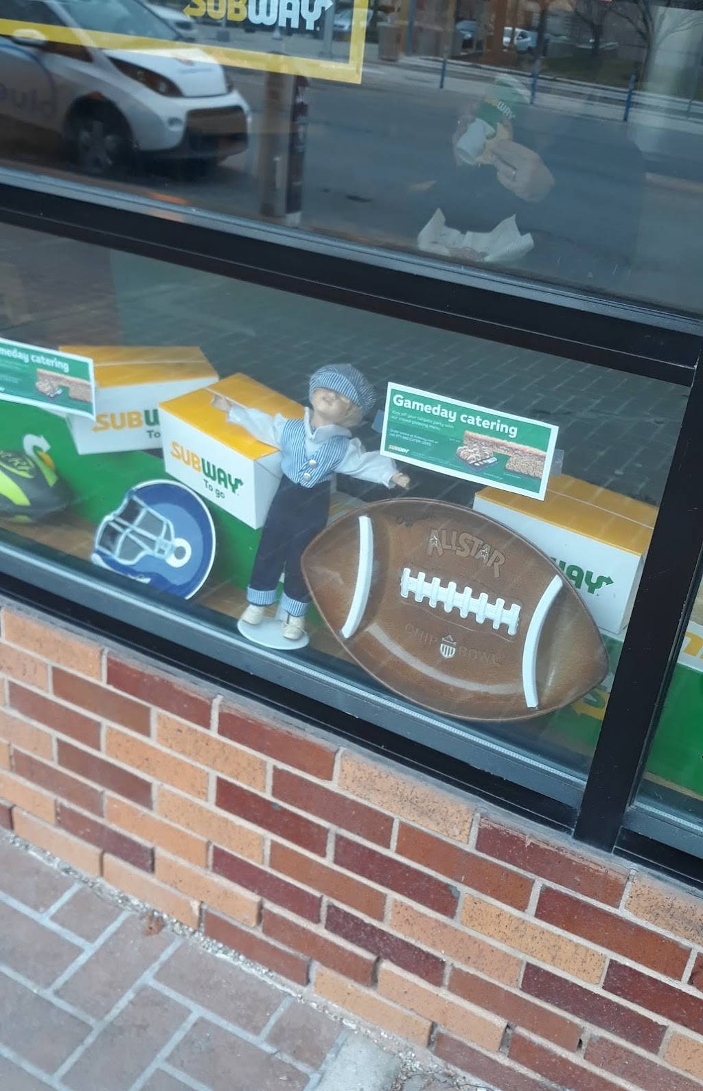 Subway | meal takeaway | 305 W Washington St, Indianapolis, IN 46204, USA | 3172679960 OR +1 317-267-9960