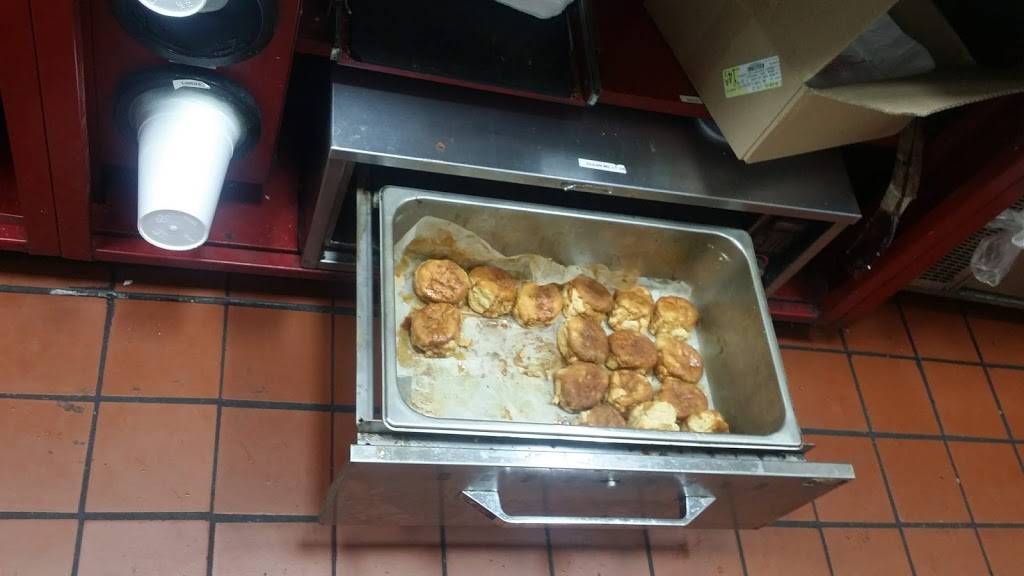 Chesters | restaurant | 22345 Hwy 28, St Robert, MO 65584, USA | 8153154953 OR +1 815-315-4953