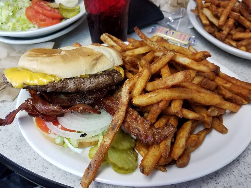 Jiffy Burger | restaurant | 1001 Hillsboro Blvd, Manchester, TN 37355, USA | 9317284452 OR +1 931-728-4452