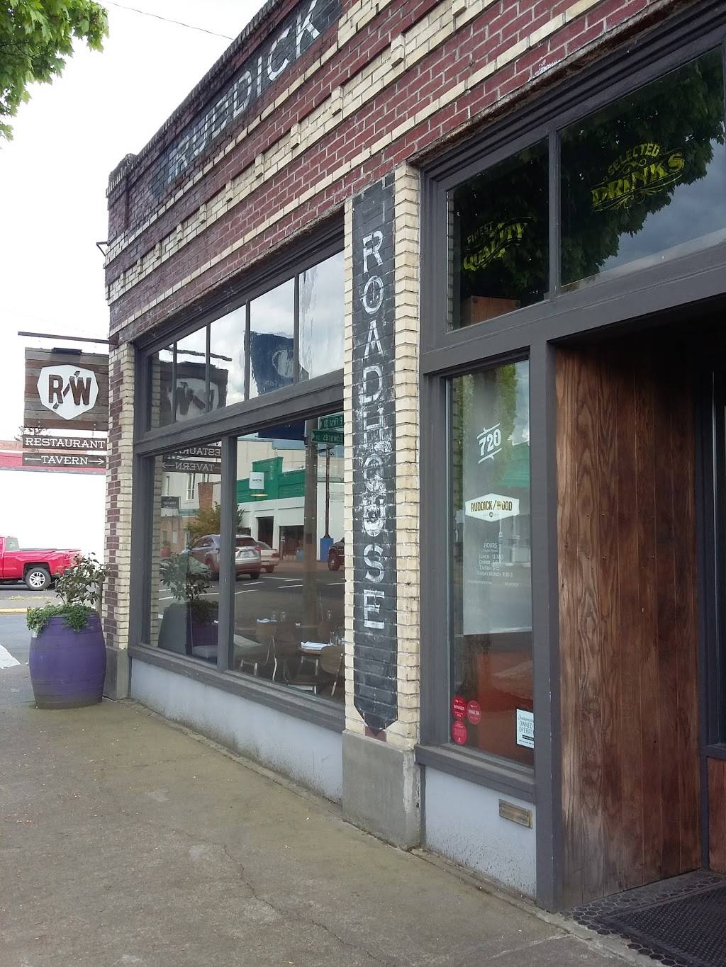 Ruddick/Wood | restaurant | 720 E 1st St, Newberg, OR 97132, USA | 5034876133 OR +1 503-487-6133