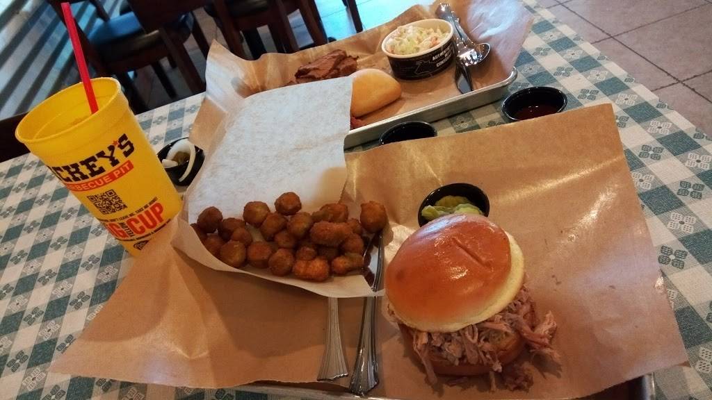 Dickeys Barbecue Pit | restaurant | 14150 NE 20th St Ste E, Bellevue, WA 98007, USA | 4257474659 OR +1 425-747-4659