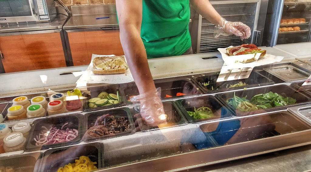 Subway Restaurants | restaurant | 493 S Weber Rd, Bolingbrook, IL 60490, USA | 6306792260 OR +1 630-679-2260
