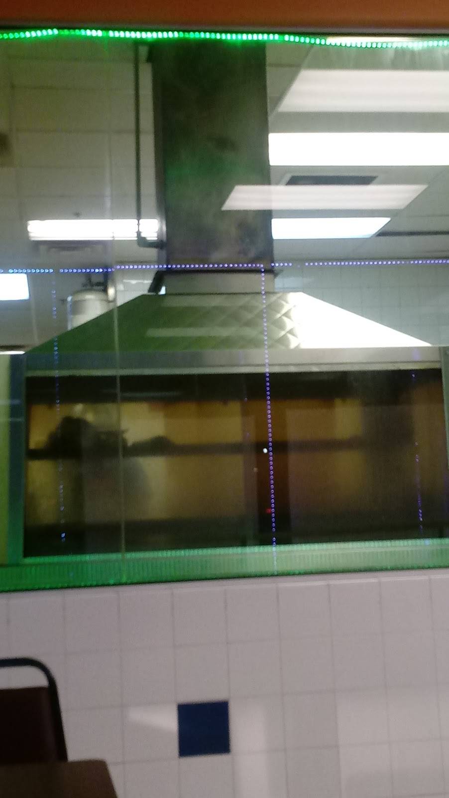 Champions II BBQ | restaurant | 17659 Torrence Ave, Lansing, IL 60438, USA | 7084184408 OR +1 708-418-4408