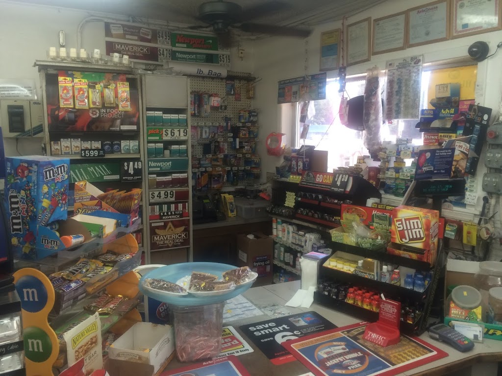 Stop & Shop Of Bradley | restaurant | 319 S Express Ave, Bradley, AR 71826, USA | 8708943400 OR +1 870-894-3400