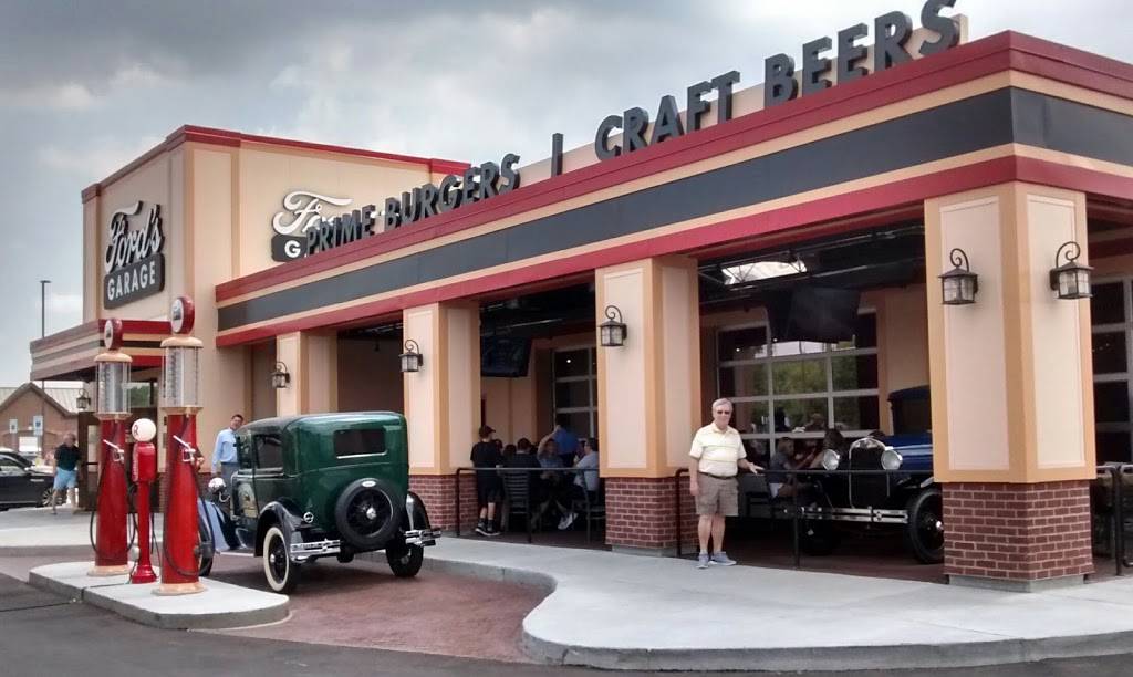 Fords Garage | restaurant | 21367 Michigan Ave, Dearborn, MI 48124, USA | 3137523673 OR +1 313-752-3673