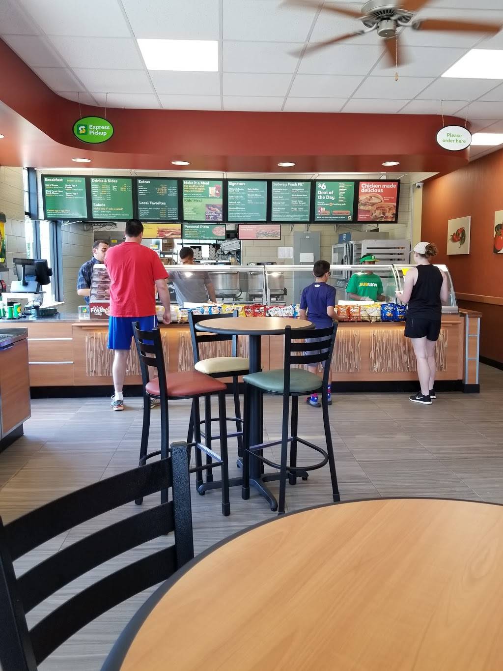 Subway | restaurant | Chestnut Arbor Shopping Center, 2935 Matthews Weddington Rd unit 100, Matthews, NC 28104, USA | 7048412748 OR +1 704-841-2748