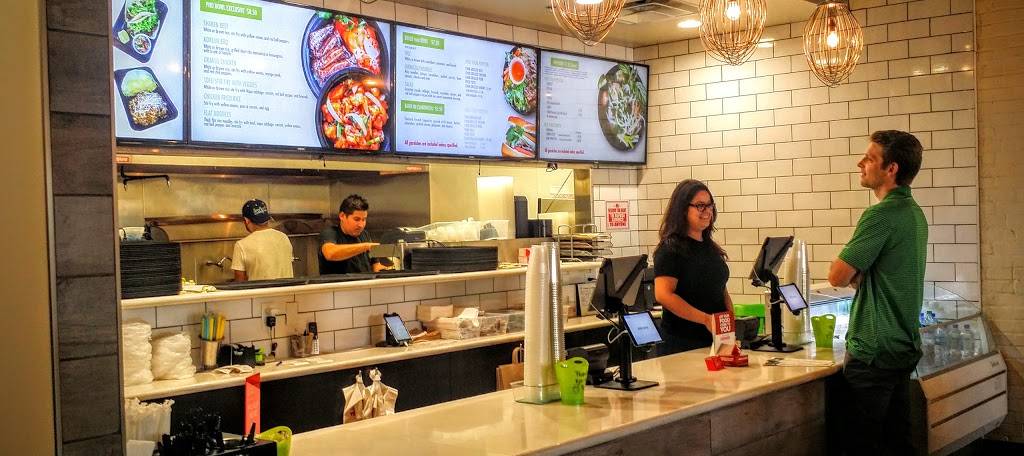 Pho Bowl | restaurant | 2807 Commerce St, Dallas, TX 75226, USA | 2147490377 OR +1 214-749-0377