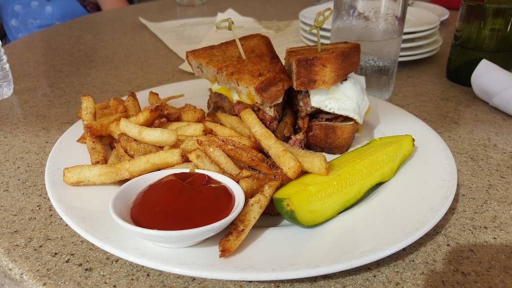 Pig & Pickle | restaurant | 2922 North Hayden Road, Scottsdale, AZ 85251, USA | 4809901407 OR +1 480-990-1407