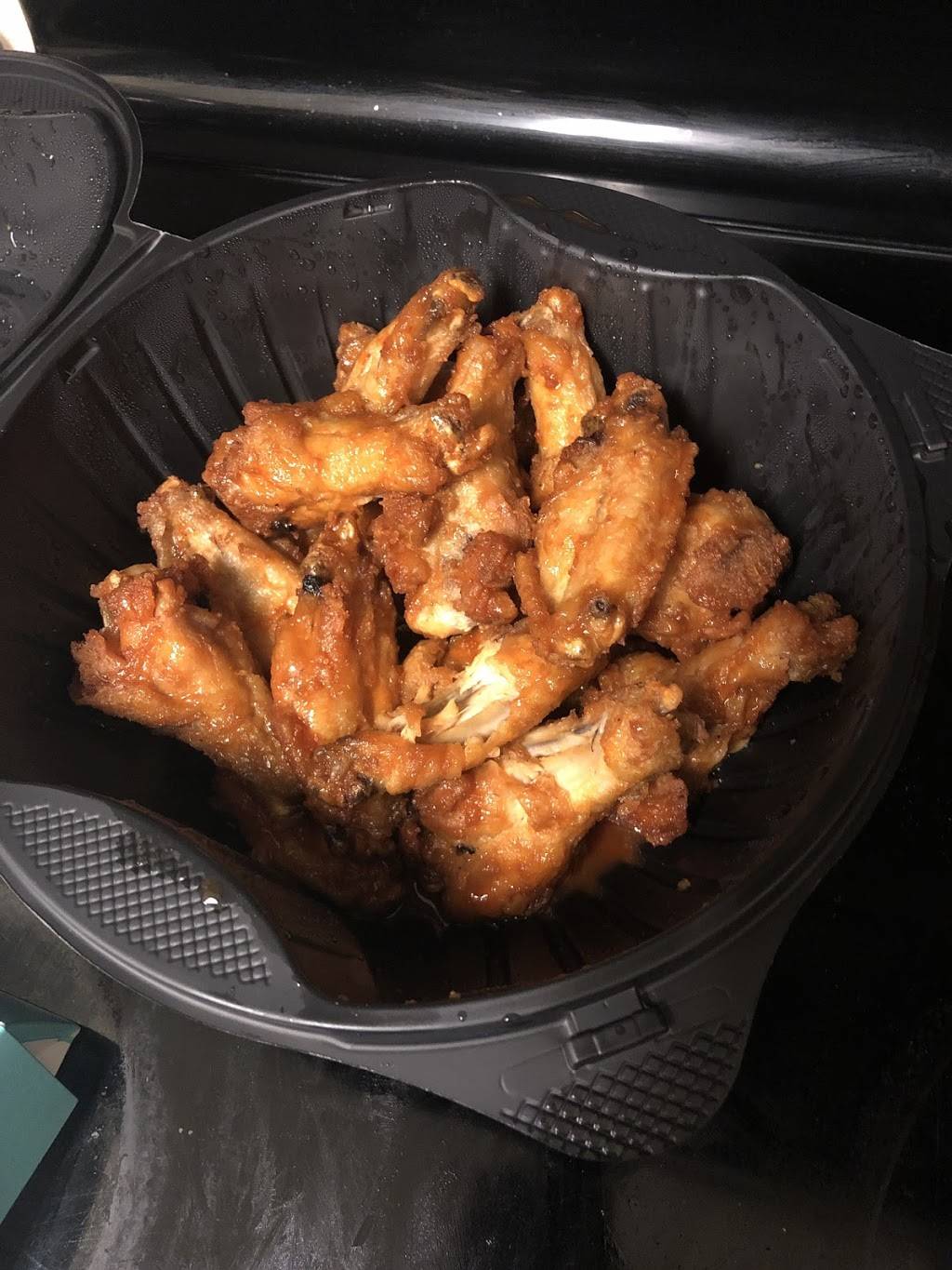 Pizza Hut | meal takeaway | 2759 W Oakland Park Blvd, Oakland Park, FL 33311, USA | 9547357606 OR +1 954-735-7606