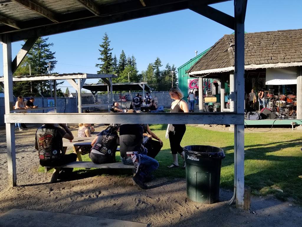 Yella Beak Saloon | restaurant | 23525 SE 436th St #9067, Enumclaw, WA 98022, USA | 3608255500 OR +1 360-825-5500