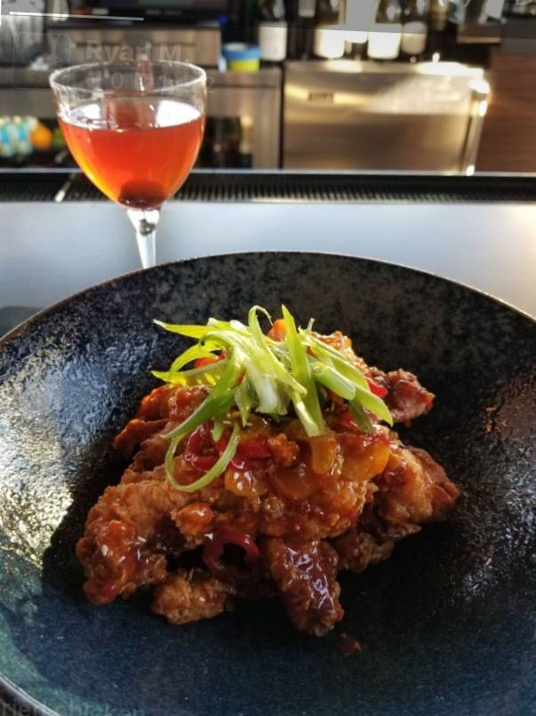 VU Rooftop Bar | restaurant | 133 E Cermak Rd, Chicago, IL 60616, USA | 3125280191 OR +1 312-528-0191