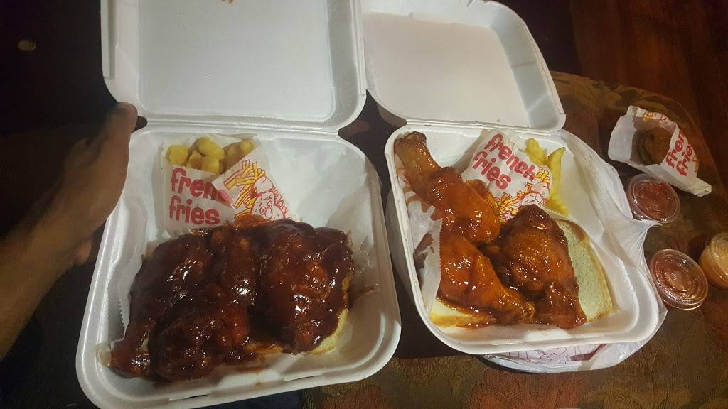 Chicken Joint | restaurant | 4636 E 10th St, Indianapolis, IN 46201, USA | 3178751214 OR +1 317-875-1214