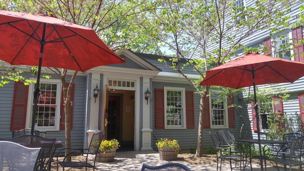 The University Club | night club | 243 Stockbridge Rd, Amherst, MA 01003, USA | 4135452551 OR +1 413-545-2551