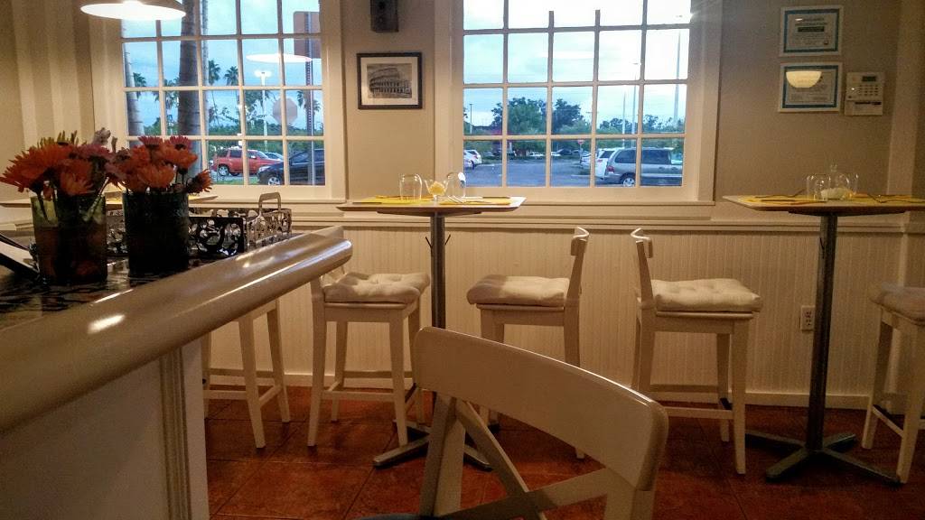 Casa Cosenza | restaurant | 3705 Tampa Rd #6, Oldsmar, FL 34677, USA | 8139259765 OR +1 813-925-9765