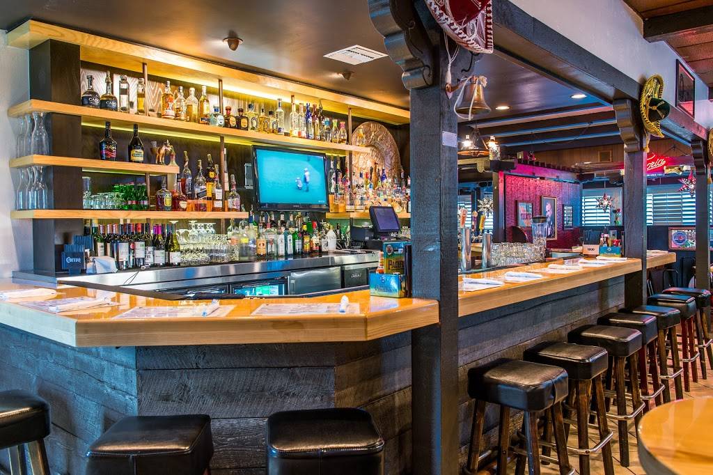 Mi Casa | restaurant | 296 E 17th St, Costa Mesa, CA 92627, USA | 9496457626 OR +1 949-645-7626