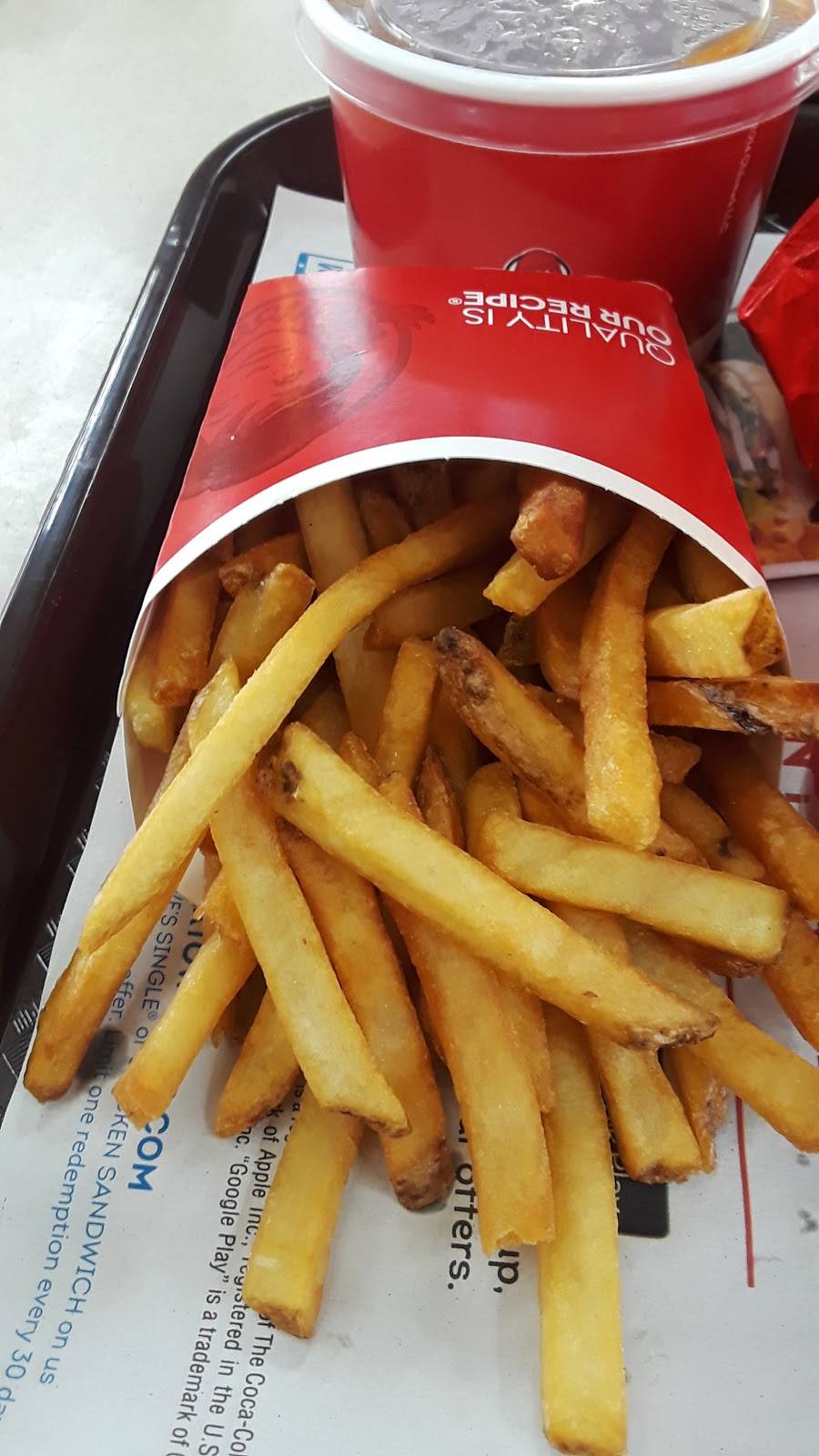 Wendys | restaurant | 865 E Main St, Meriden, CT 06450, USA | 2038860345 OR +1 203-886-0345