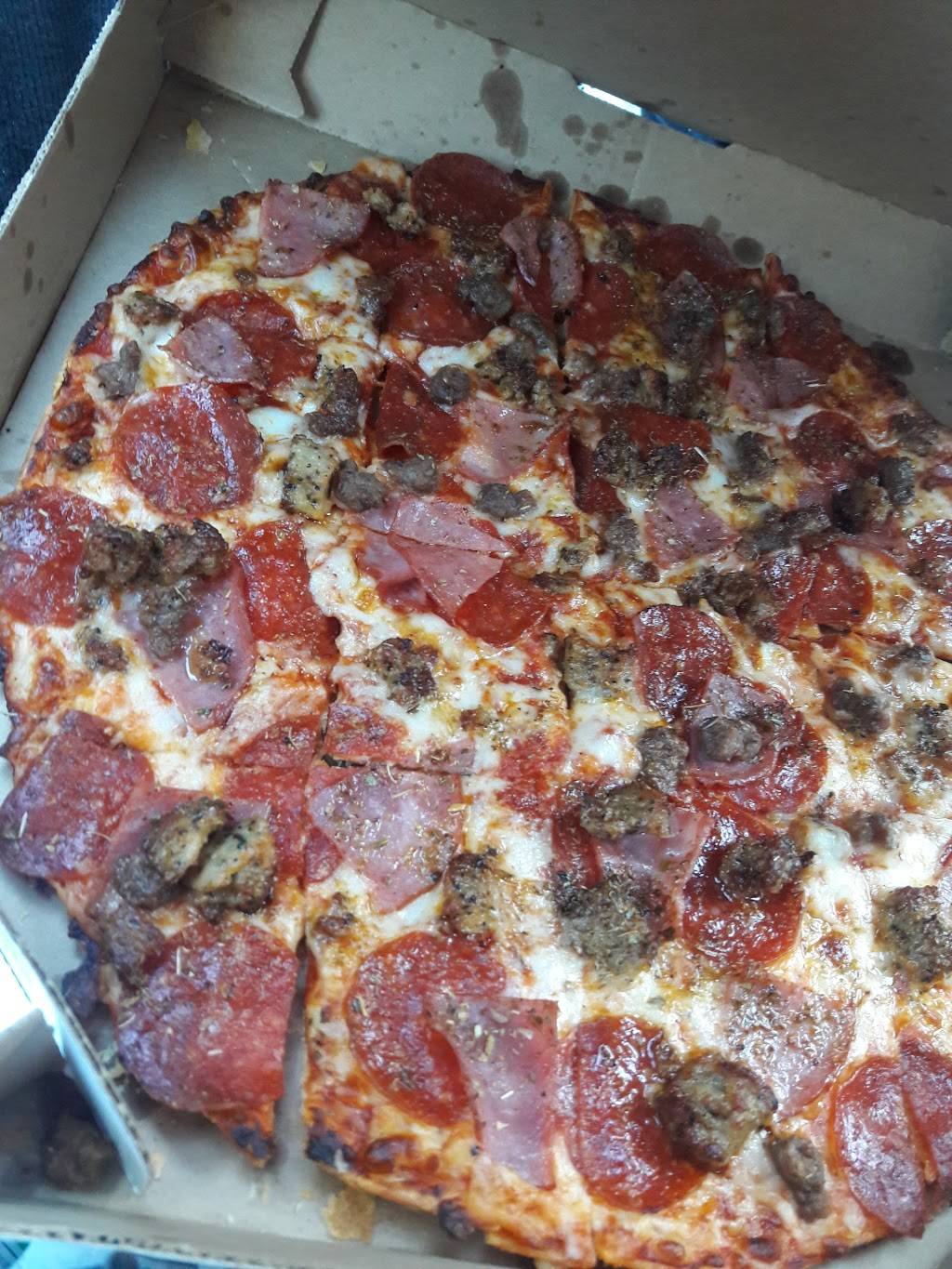 Dominos Pizza | meal delivery | 402 E Charter Way, Stockton, CA 95206, USA | 2094640303 OR +1 209-464-0303