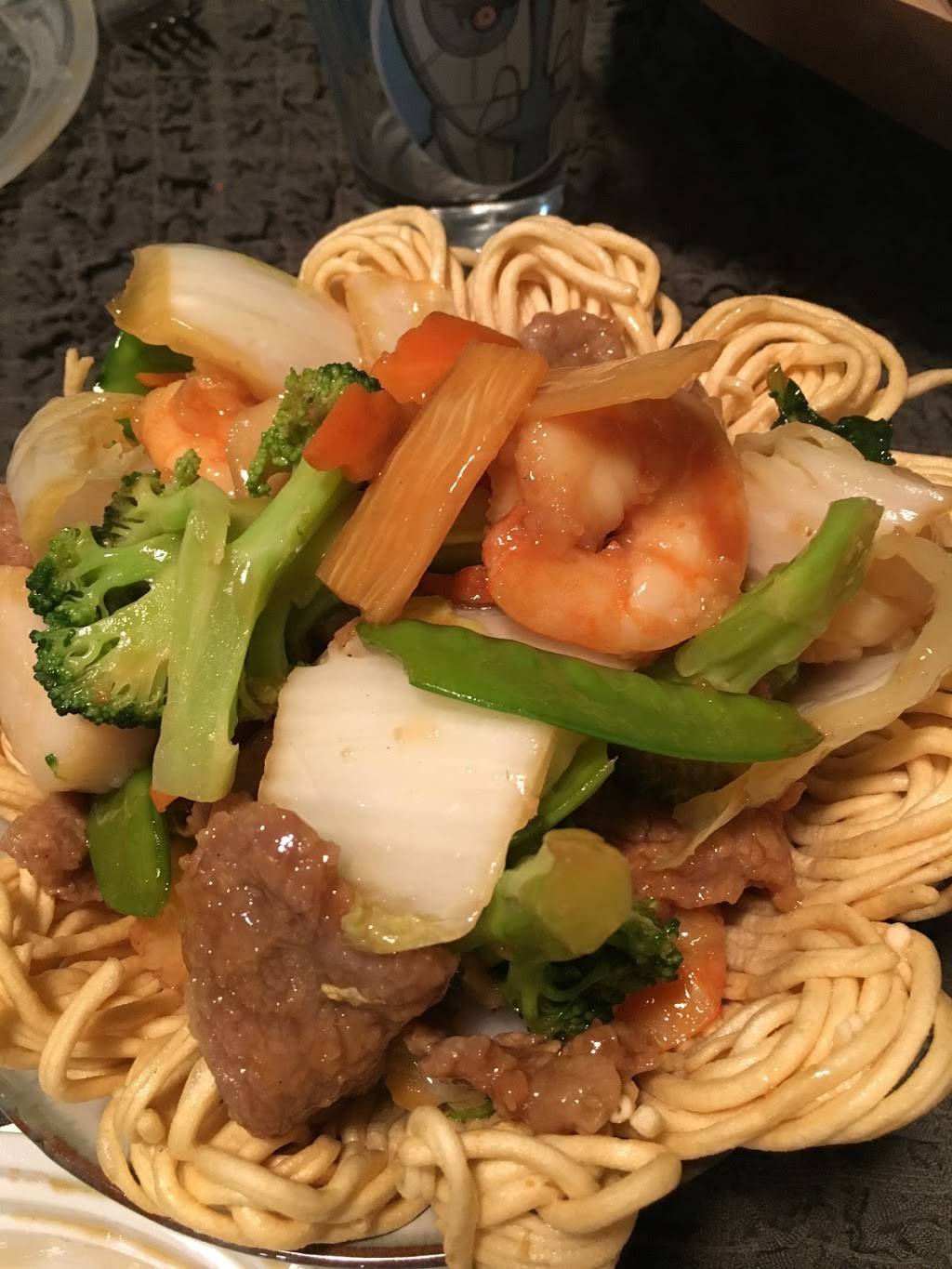 Hong Huah | restaurant | 5924 W Fullerton Ave, Chicago, IL 60639, USA | 7738894800 OR +1 773-889-4800