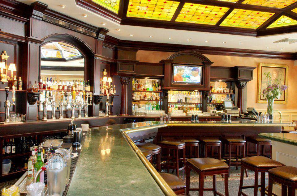 Rosie McCanns Irish Pub & Restaurant | restaurant | 355 Santana Row #1060, San Jose, CA 95128, USA | 4082471706 OR +1 408-247-1706