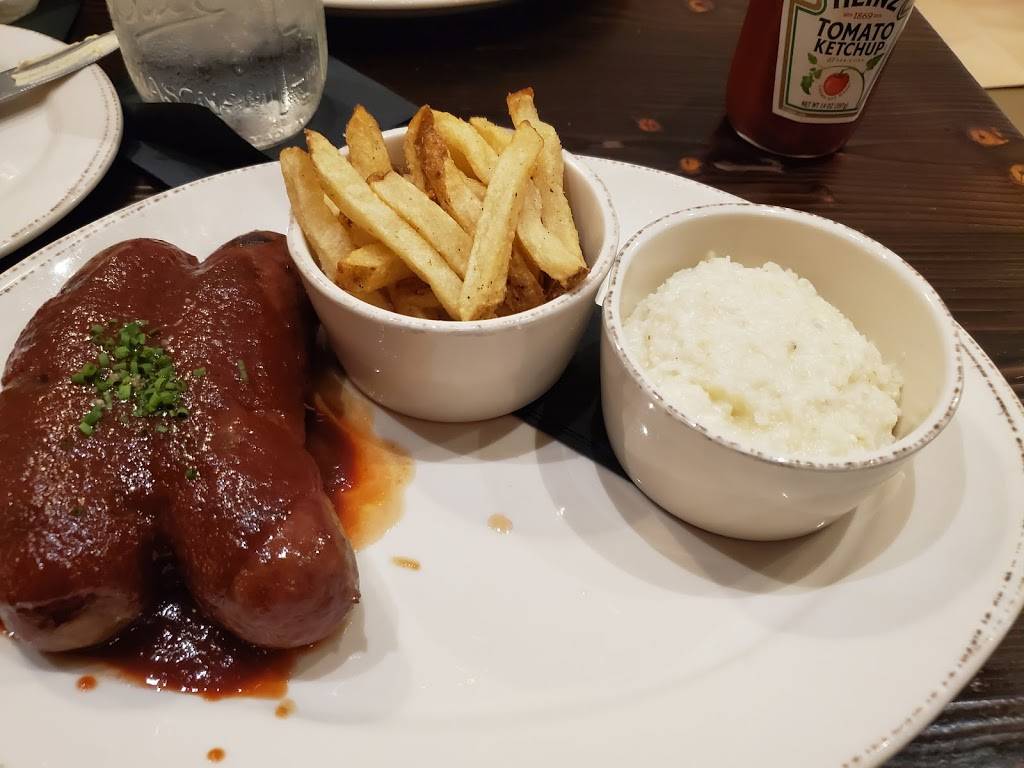 Queenies Southern Restaurant & Bar | restaurant | 151 W Main St, Canton, GA 30114, USA | 7702134897 OR +1 770-213-4897