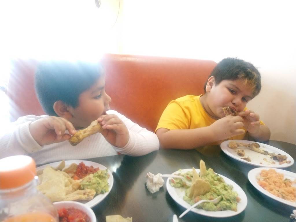 REY ASIL | restaurant | Av de los Insurgentes 1050, Baja California, 22224 Tijuana, B.C., Mexico | 016649030193 OR +52 664 903 0193