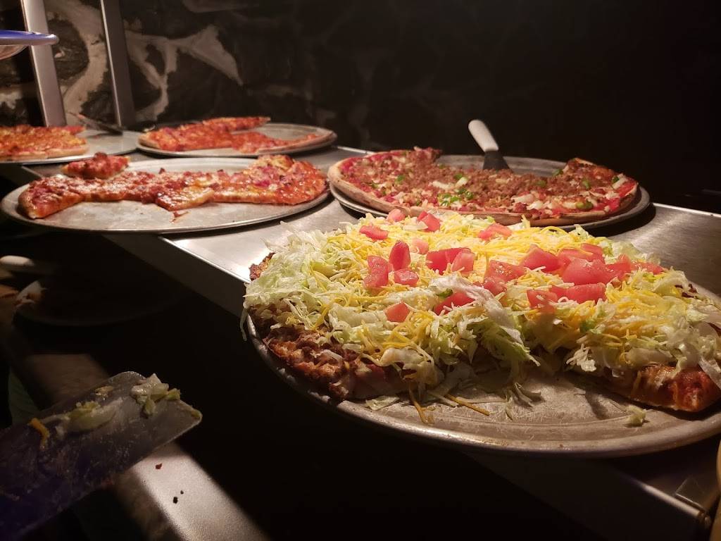 Pizza King | restaurant | 114 W Water St, Bluffton, IN 46714, USA | 2608244956 OR +1 260-824-4956