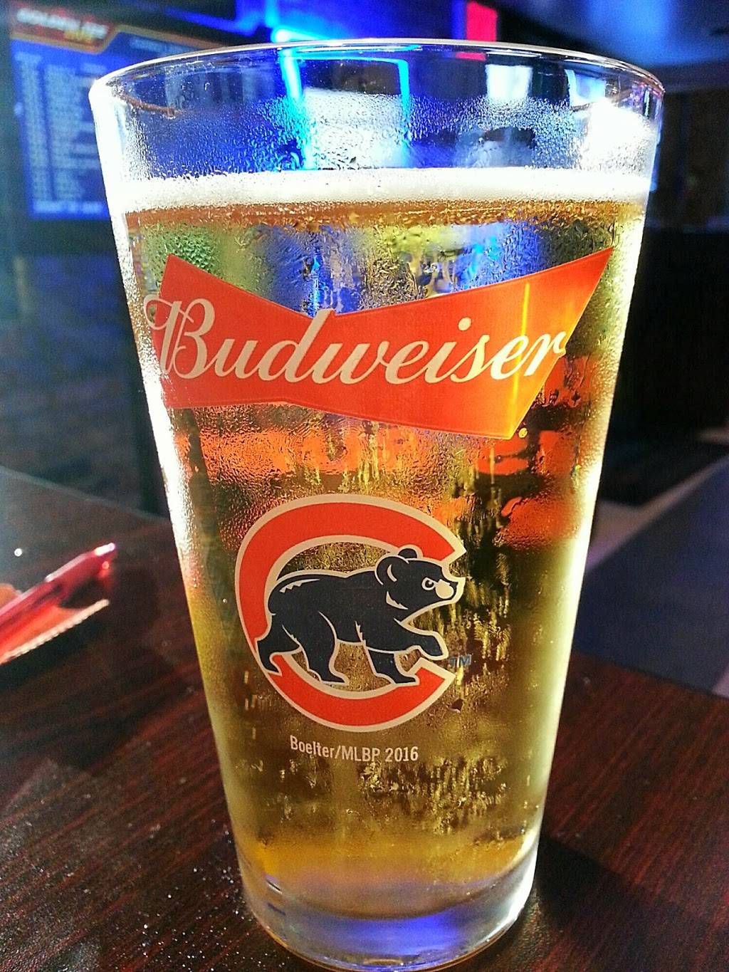 Olivers Bar & Grill | restaurant | 2122 W Station St, Kankakee, IL 60901, USA | 8159351900 OR +1 815-935-1900