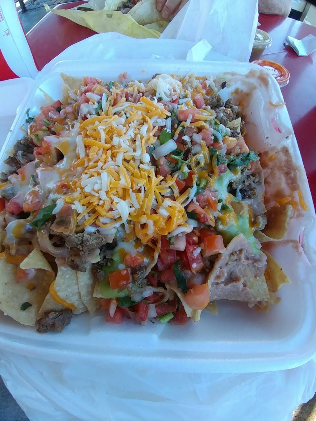 El Huero Drive Thru | restaurant | 3000 S Figueroa St, Los Angeles, CA 90007, USA | 2137470012 OR +1 213-747-0012